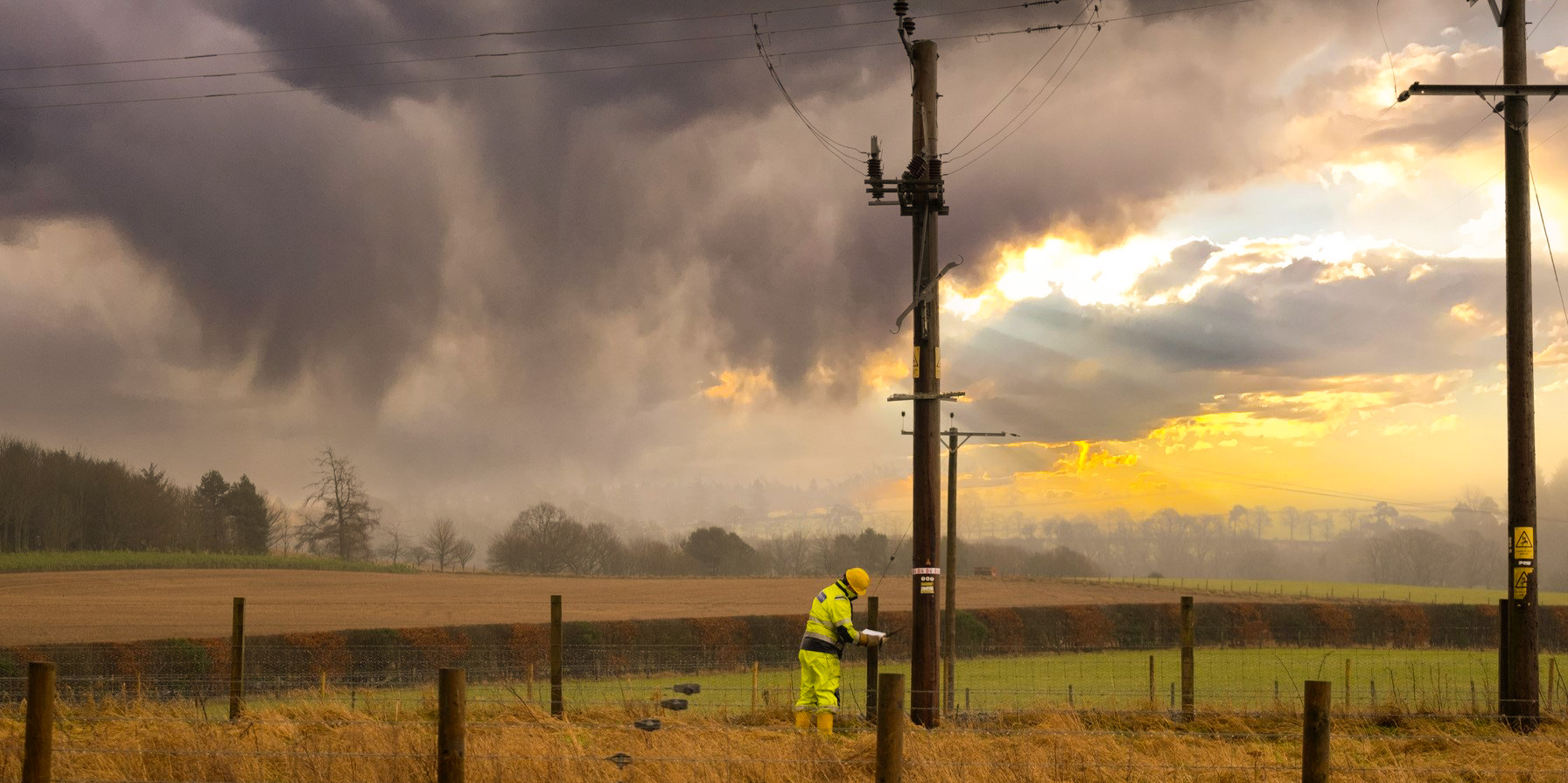 SSEN Engineer inspecting the overhead network