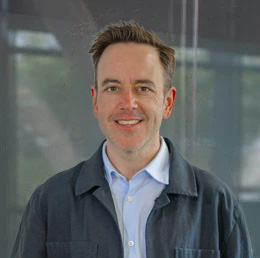 Headshot of Andrew McMunnigall