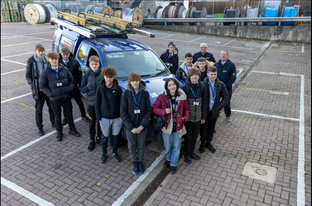 Pupil in cherry picker