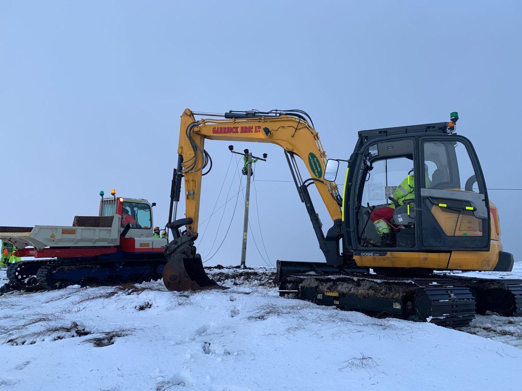 Engineers restoring power in the snow in Shetland