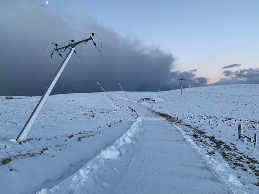 Line icing bringing down power line in Shetland