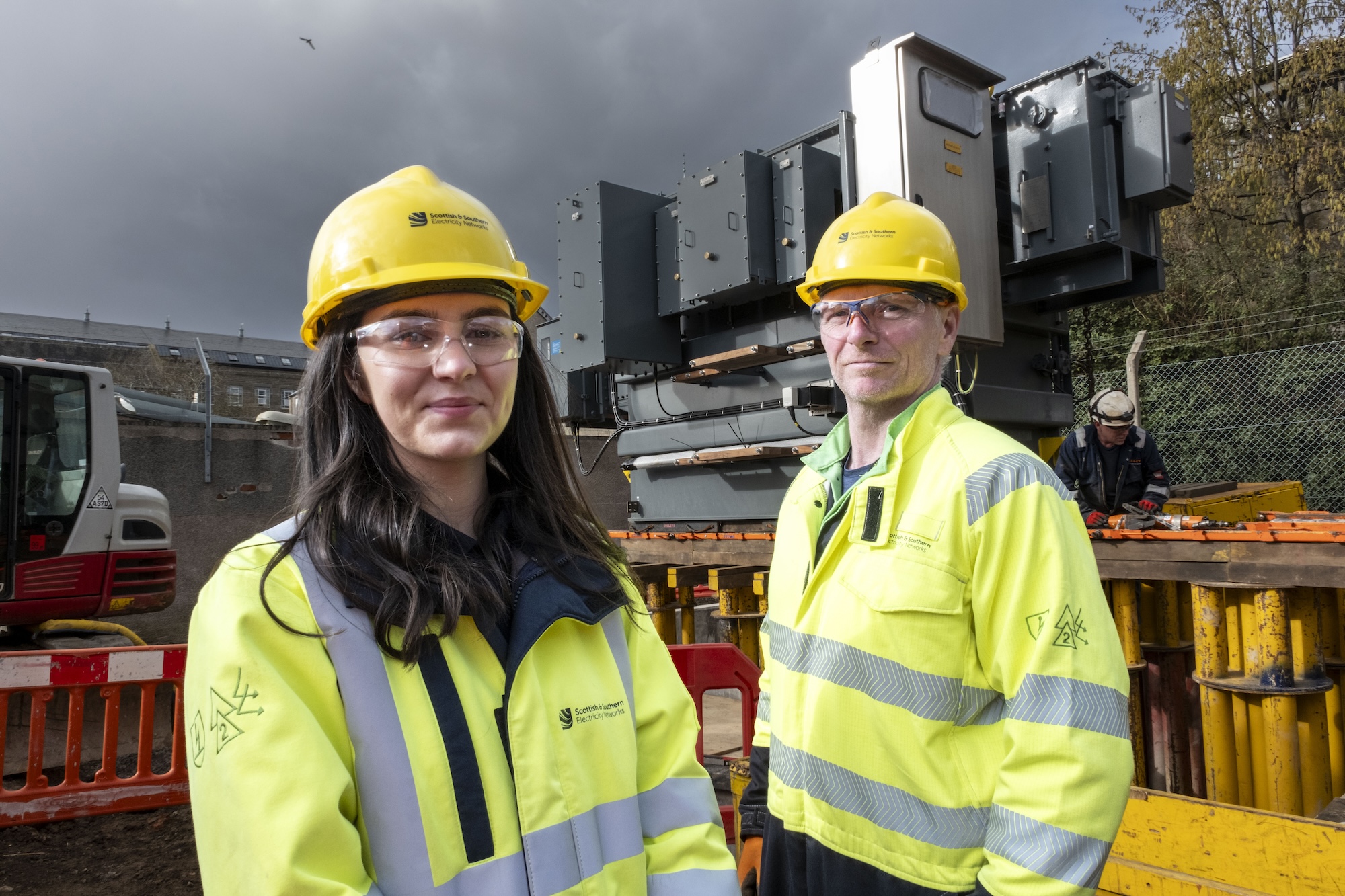 SSEN Distribution's Shannon Greenhill and David Blaikie at Constable Street