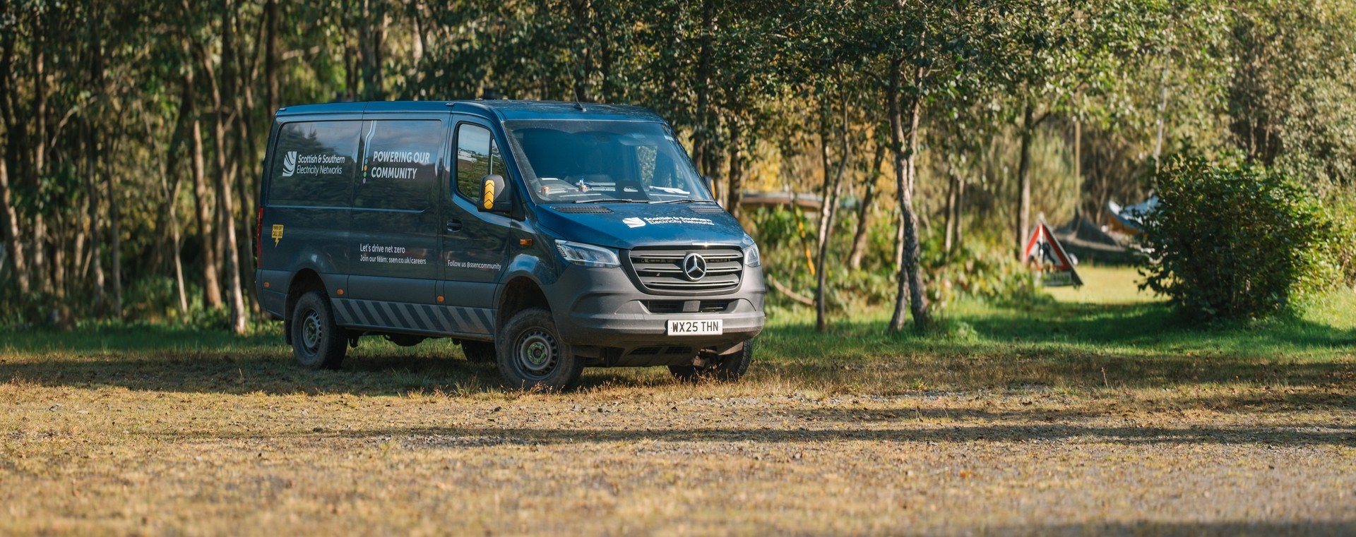 ssen van turning on to road