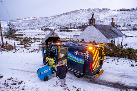 Image of generator being delivered to a customer during Storm Arwen